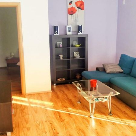 Apartman โคลัน ภายนอก รูปภาพ